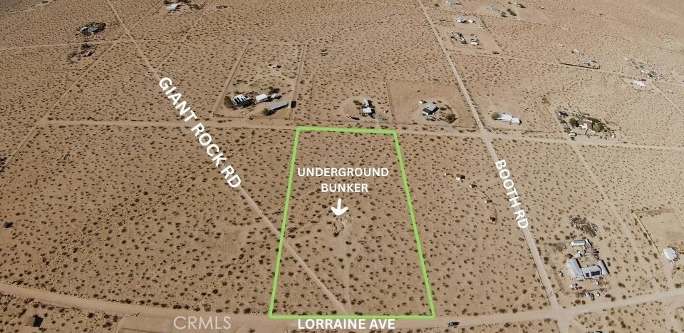 60426 Lorraine Road Landers, CA 92285 - Photo 7 of 23 a bathroom with a shower