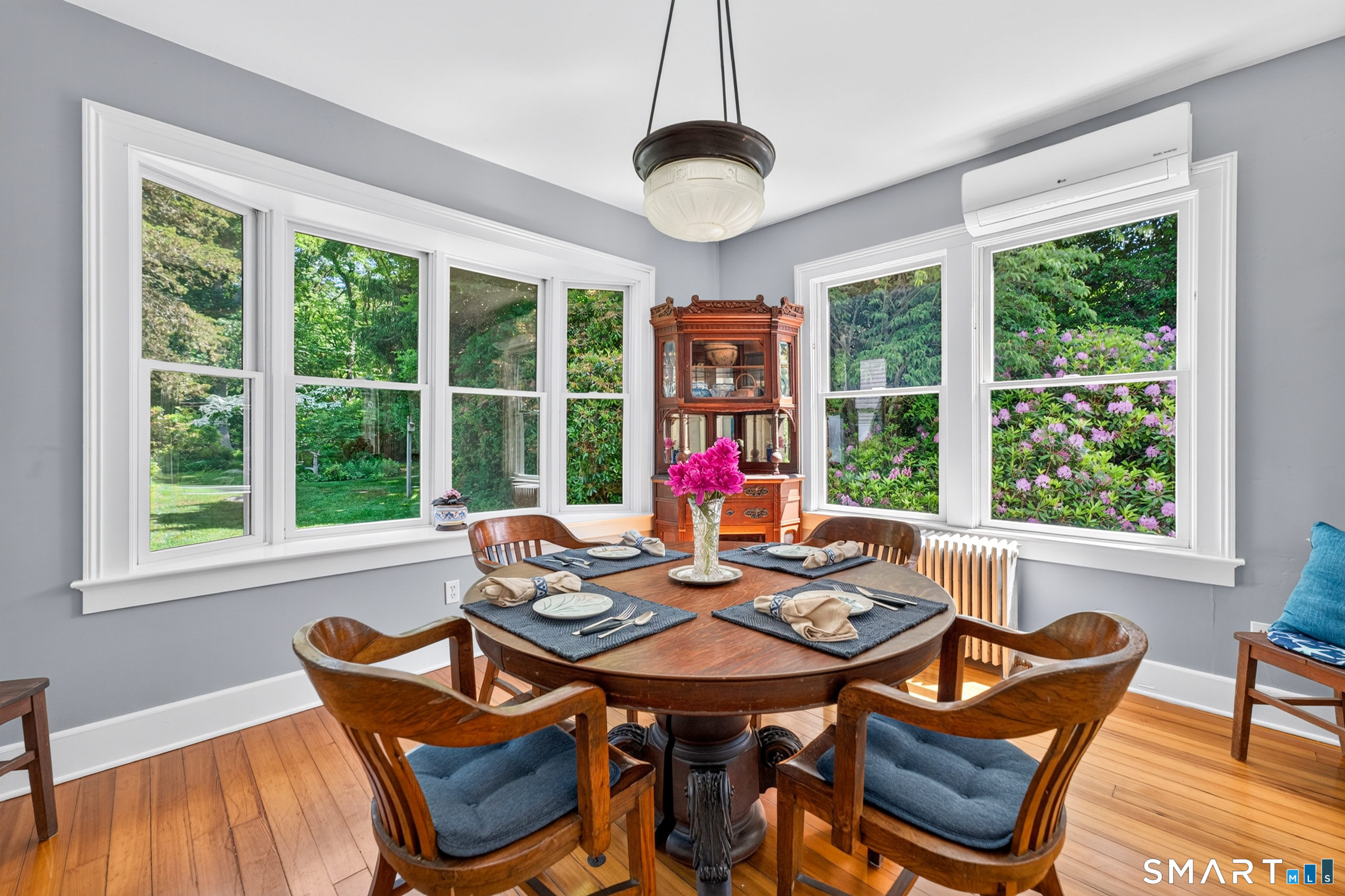697 Noank Road Groton, CT 06355 - Photo 5 of 39