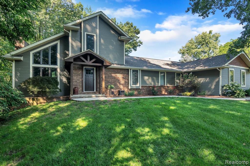 3400 Beattie Road Howell, MI 48843 - Photo 1 of 63