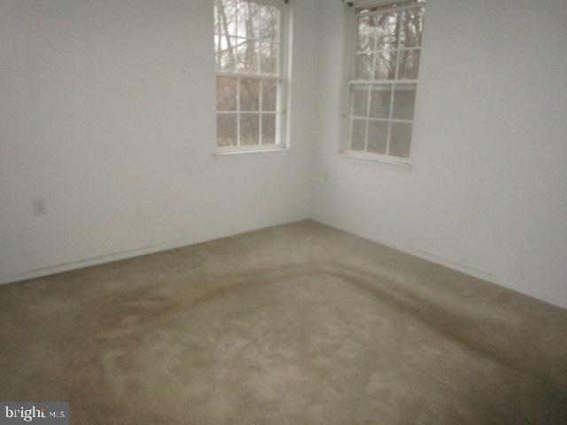 267 Meadowlark Drive Hamilton, NJ 08690 - Photo 11 of 22