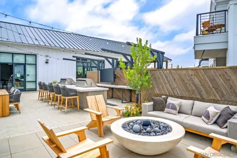 $1,549,999 | 1101 Catania Court, Unit 201, Encinitas, CA 92024