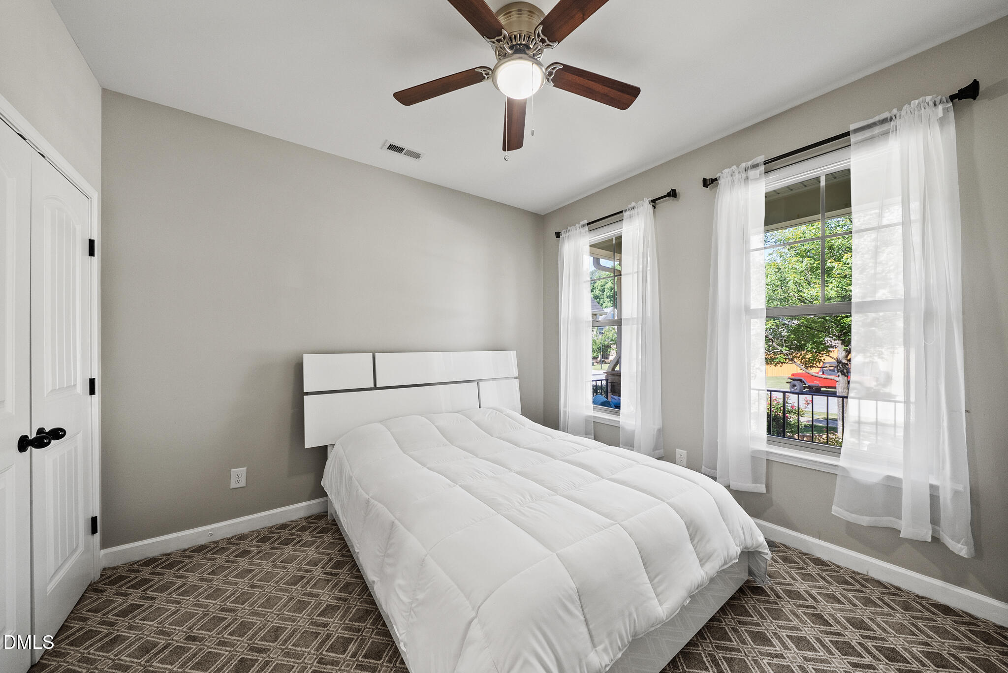 619 Laurel Berry Court Apex, NC 27523 - Photo 14 of 34 DSC06921