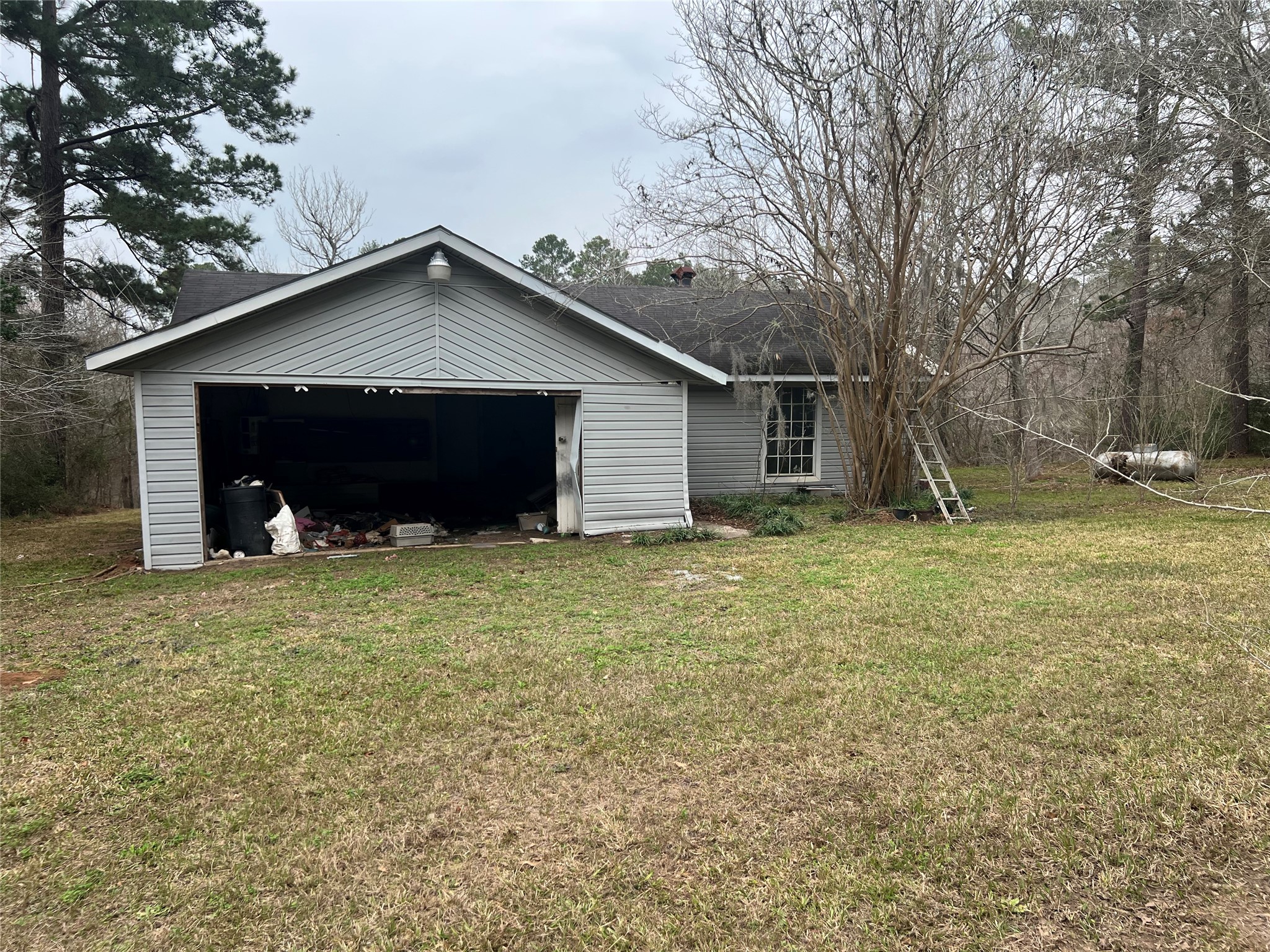 951 Lakeshore Drive Cleveland, TX 77327 - Photo 1 of 10