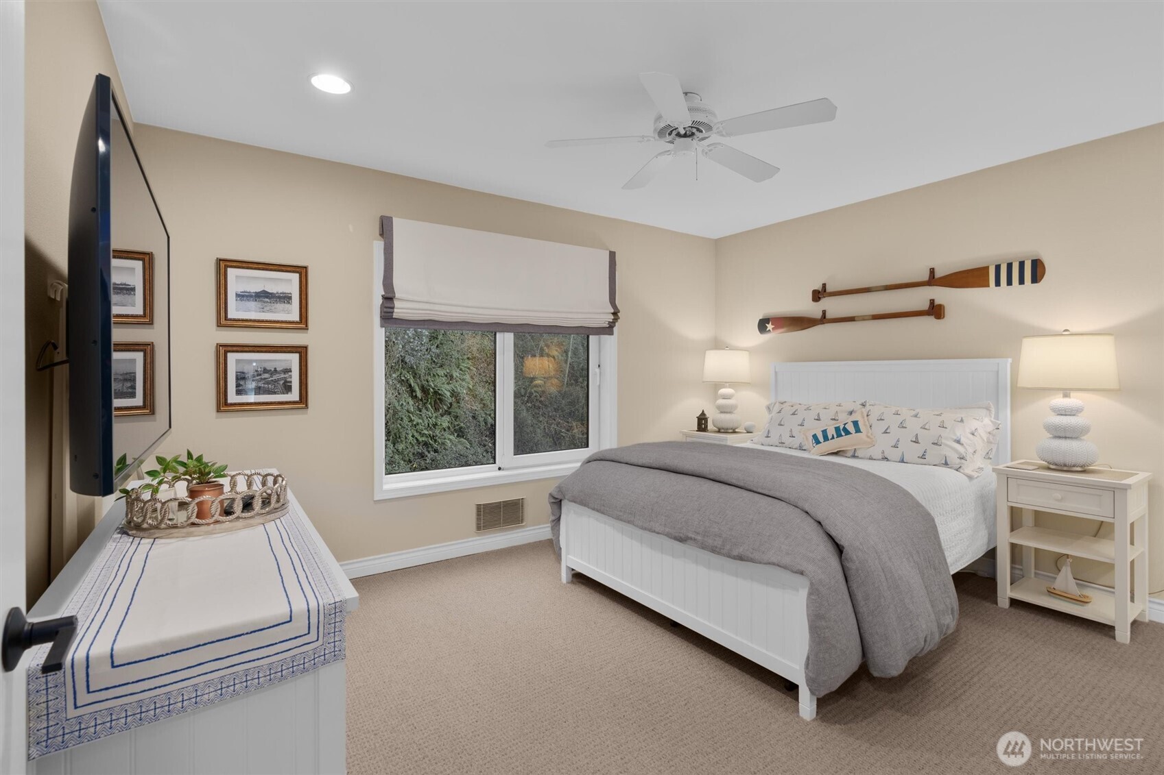 1005 Harbor Avenue Southwest, Unit 400 Seattle, WA 98116 - Photo 17 of 39