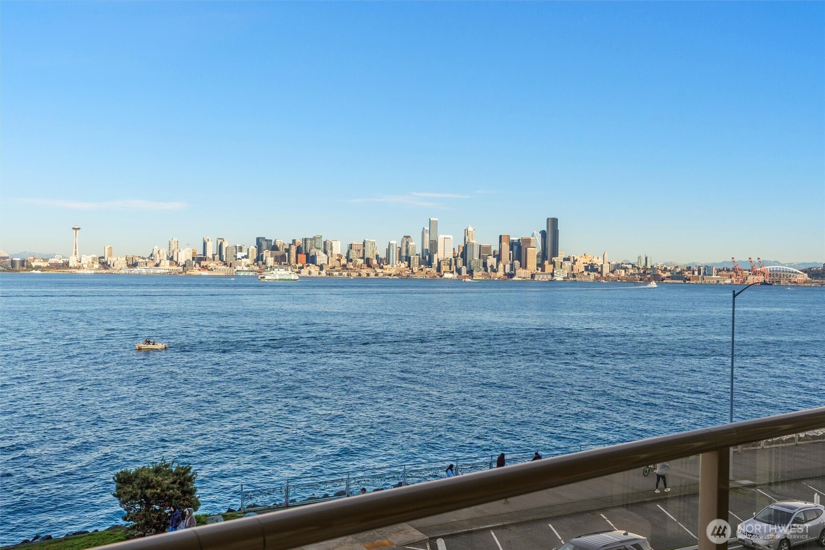 1005 Harbor Avenue Southwest, Unit 400 Seattle, WA 98116 - Photo 7 of 39
