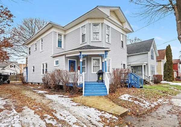 $199,900 | 88 Greenbush Street, Manistee, MI 49660