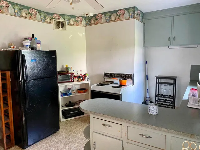 $199,900 | 88 Greenbush Street, Manistee, MI 49660