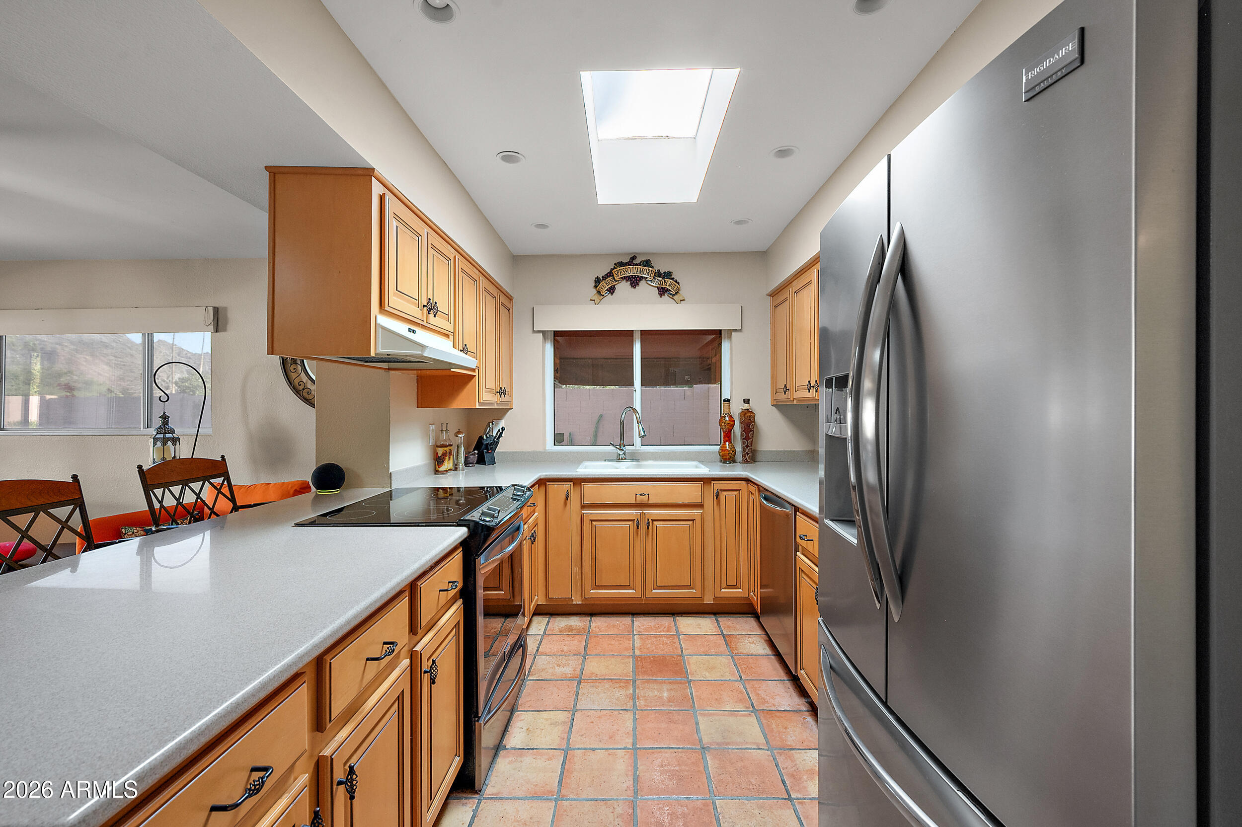 1066 East Clinton Street Phoenix, AZ 85020 - Photo 12 of 28 Kitchen
