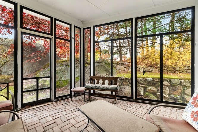 115 Quinn Road Lynn, MA 01904 - Photo 19 of 38 a living room with furniture and a large window