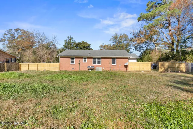 $231,500 | 2383 Burgaw Highway, Jacksonville, NC 28540