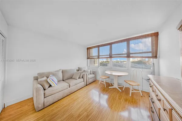 $2,500 | 1825 South Ocean Drive, Unit 708, Hallandale Beach, FL 33009