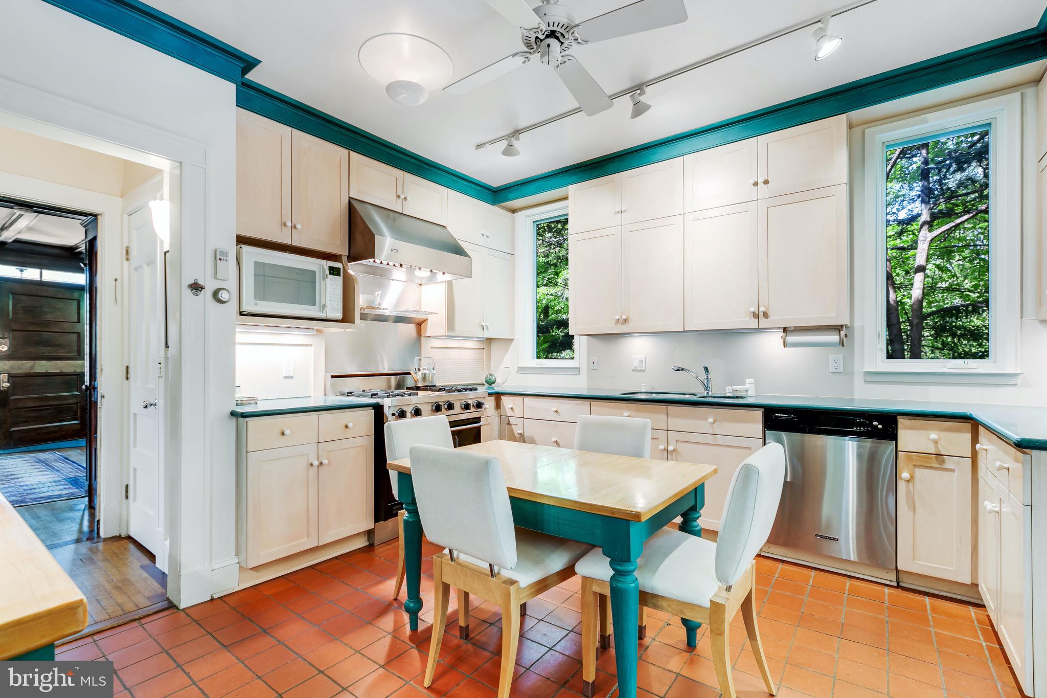 108 St Johns Road Baltimore, MD 21210 - Photo 20 of 97 Updated kitchen with Stainless Steel appliances