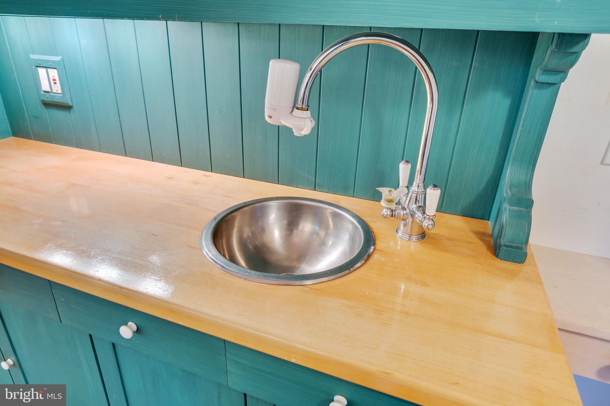 108 St Johns Road Baltimore, MD 21210 - Photo 23 of 97 Enjoy the convenience of an additional sink