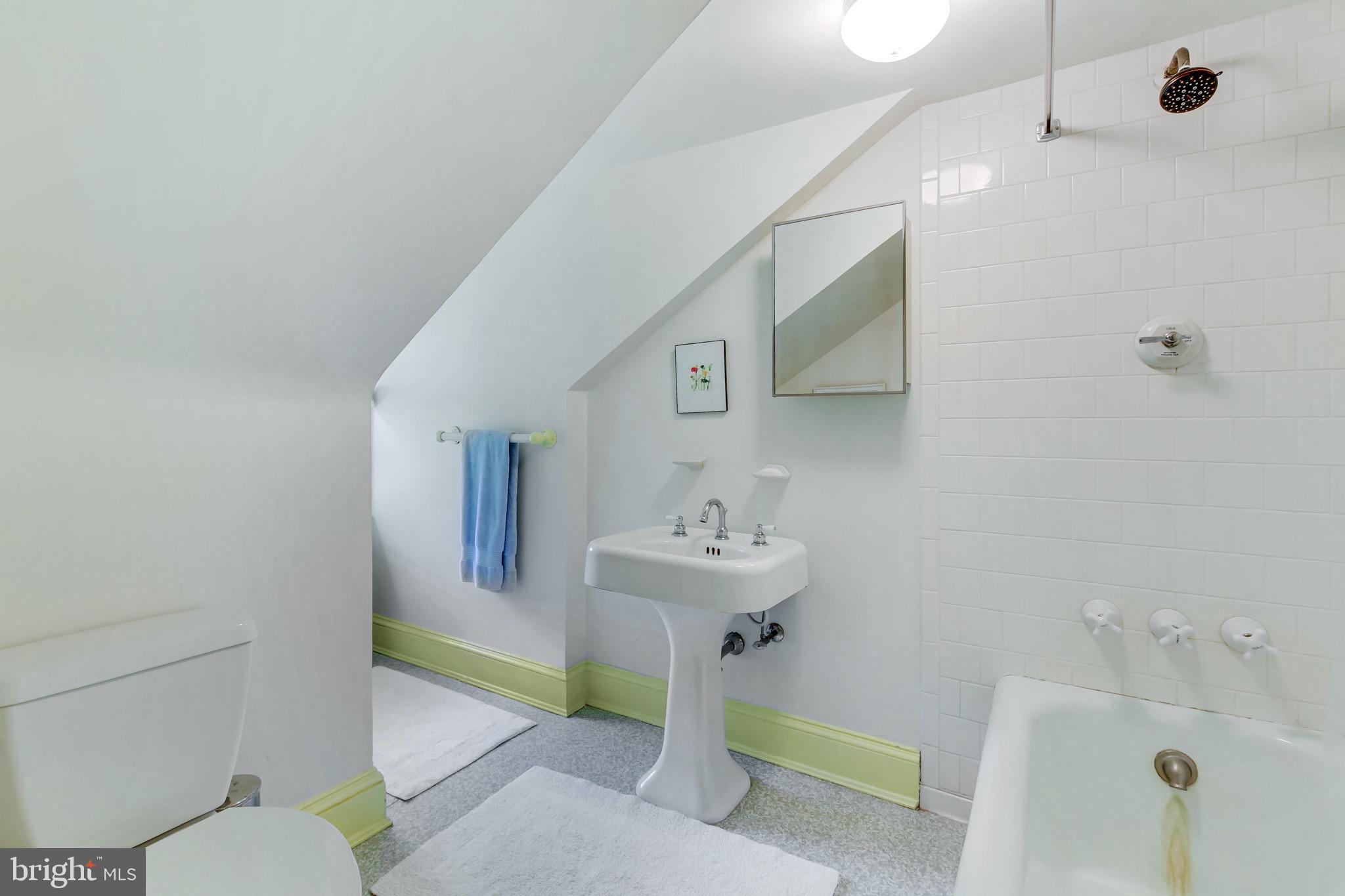108 St Johns Road Baltimore, MD 21210 - Photo 60 of 97 3rd floor full bath