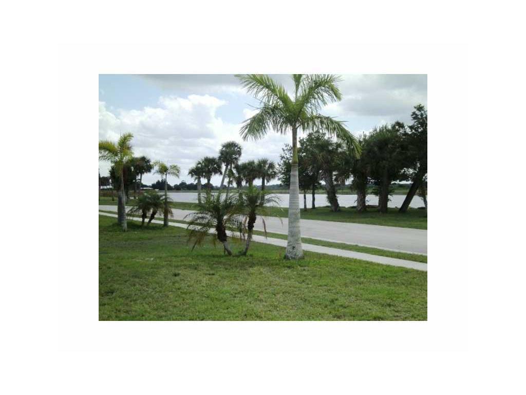 904 Yearling Trail Sebastian, FL 32958 - Photo 4 of 8