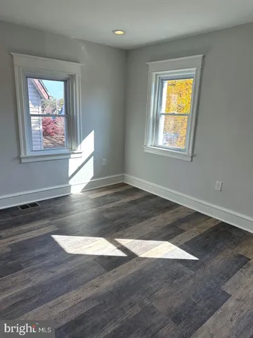 $2,400 | 147 West Albemarle Avenue, Lansdowne, PA 19050