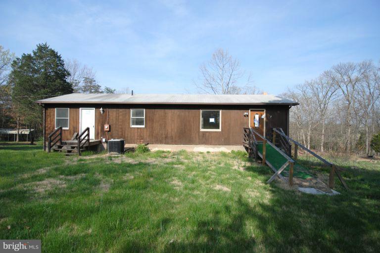 276 Plantation Road Middletown, VA 22645 - Photo 1 of 1 Exterior (Front)