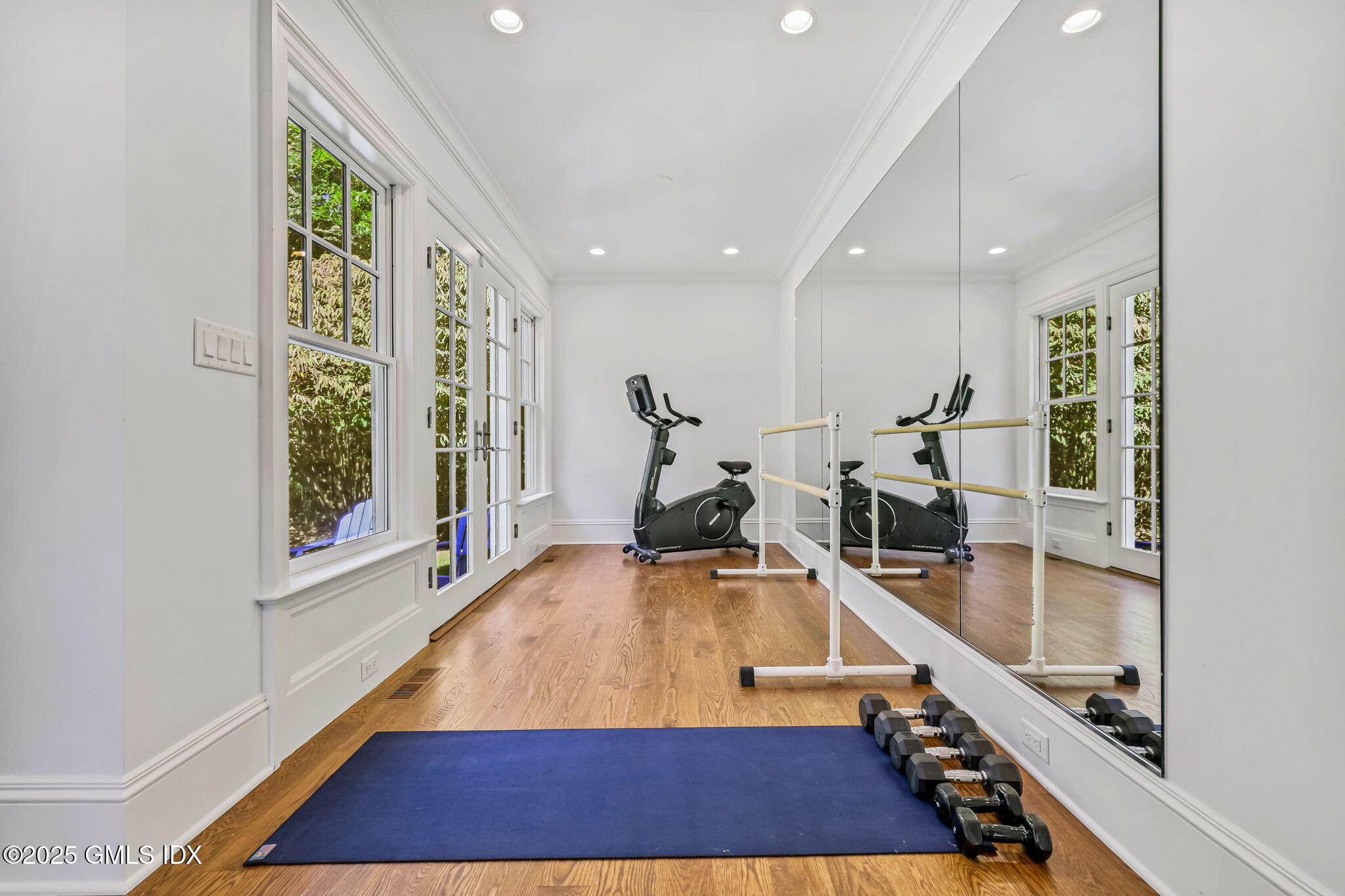 6 Gilliam Lane Riverside, CT 06878 - Photo 23 of 50 39-web-or-mls-6-gilliam-ln