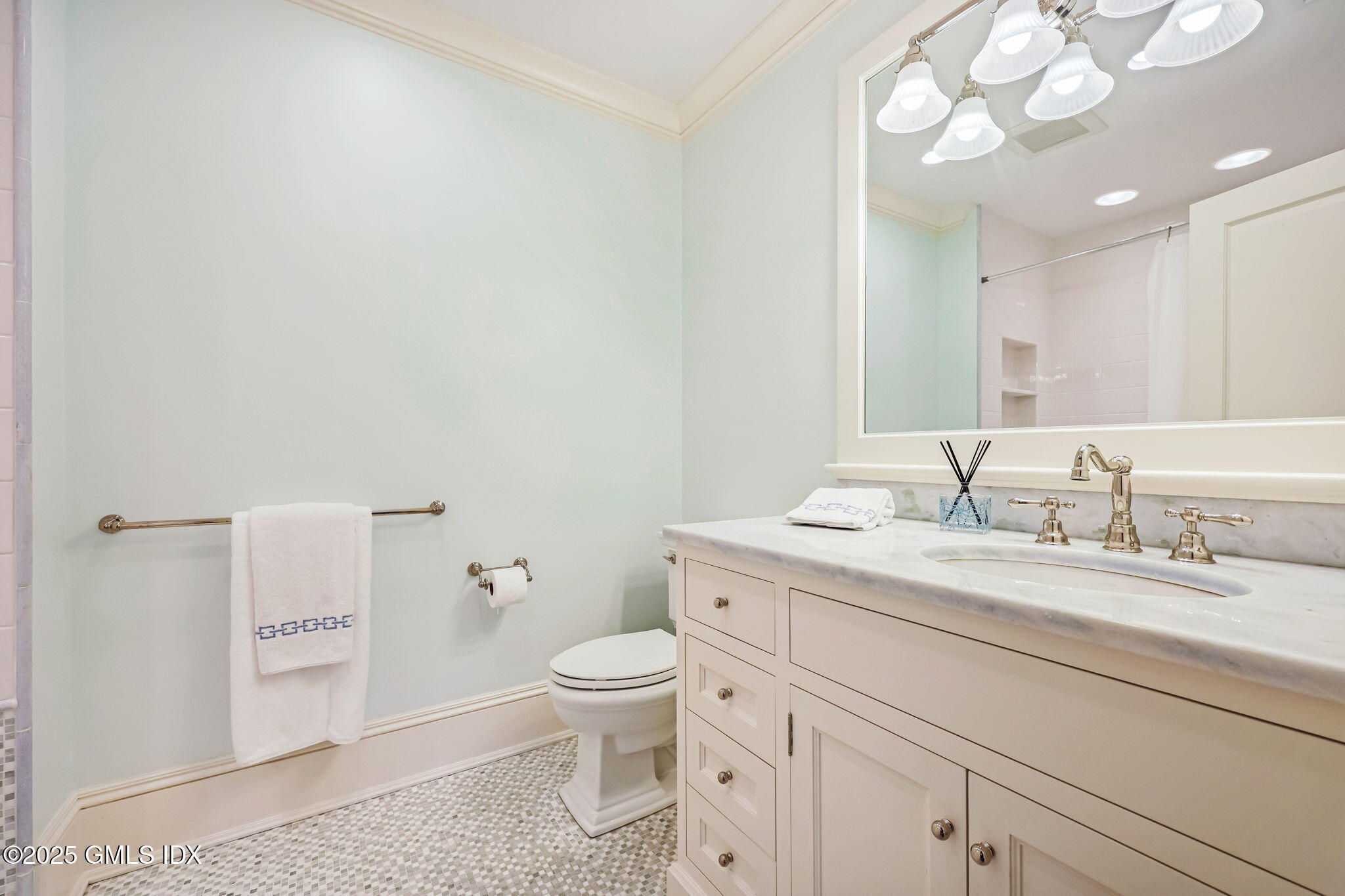 6 Gilliam Lane Riverside, CT 06878 - Photo 35 of 50 58-web-or-mls-6-gilliam-ln