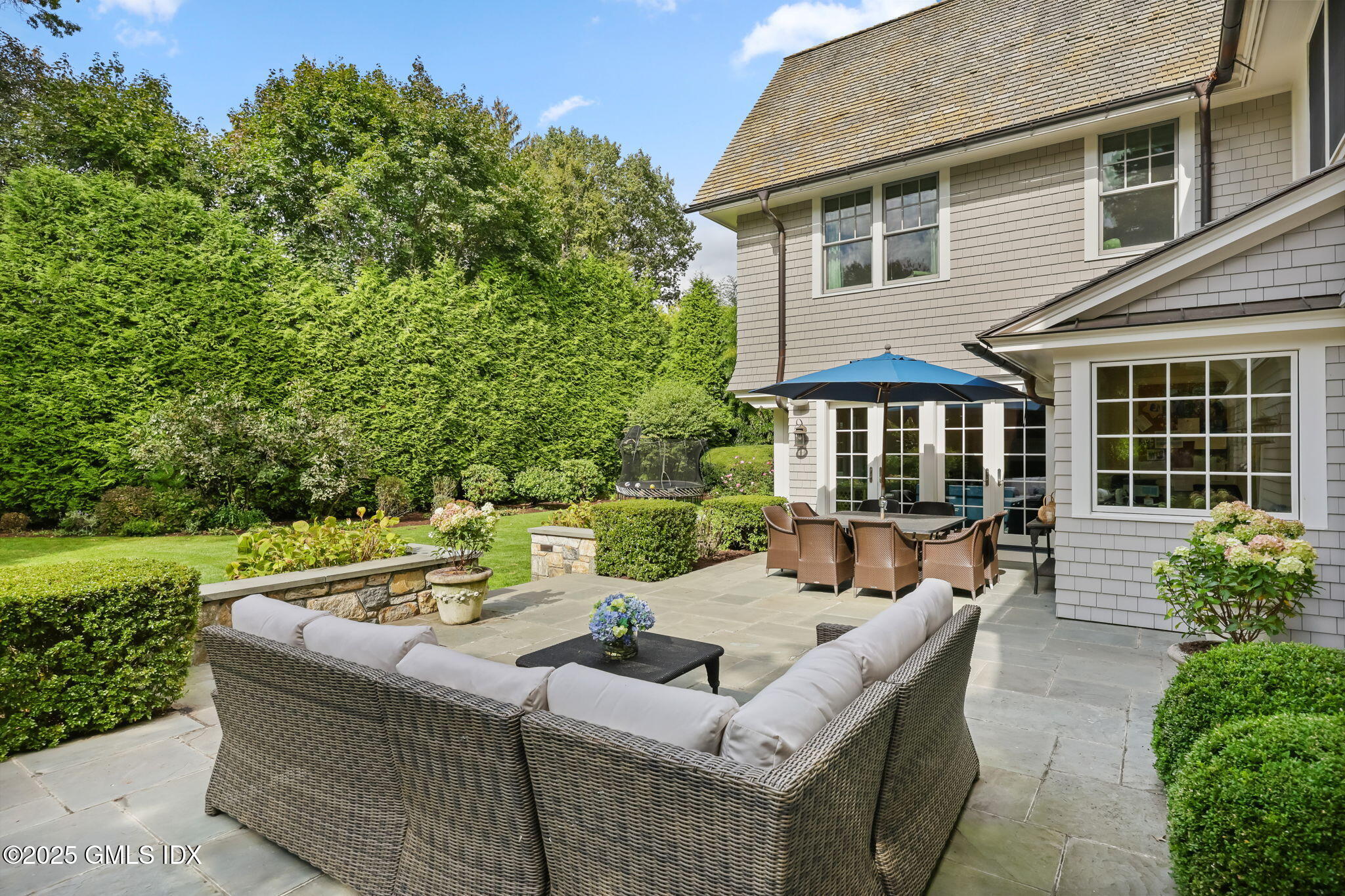 6 Gilliam Lane Riverside, CT 06878 - Photo 5 of 50 9-web-or-mls-6-gilliam-ln