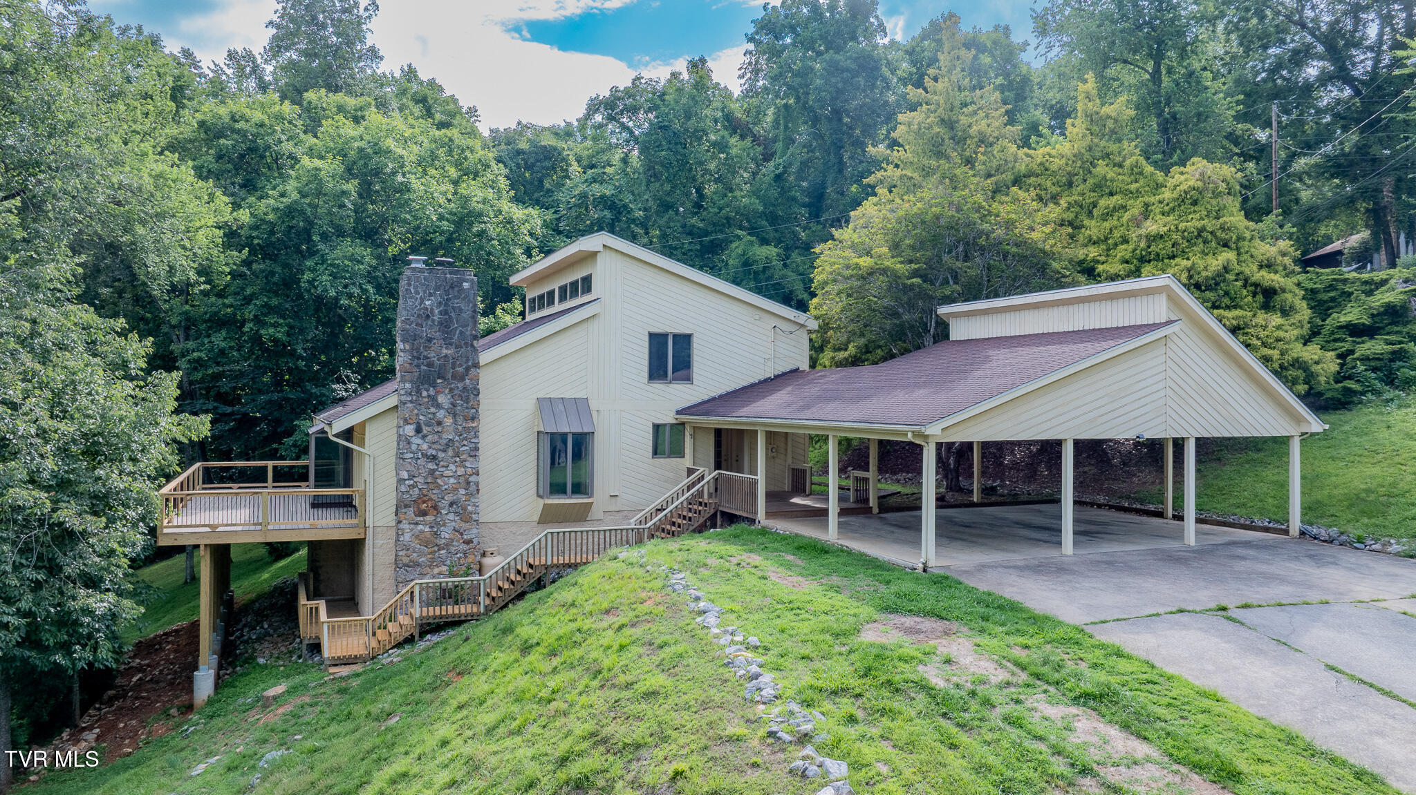 562 Gammon Road Kingsport, TN 37663 - Photo 58 of 65 dji_fly_20260626_172048_0532_17825090032