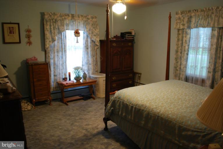 530 Forest View Road Linthicum Heights, MD 21090 - Photo 17 of 19 Bedroom (Master)