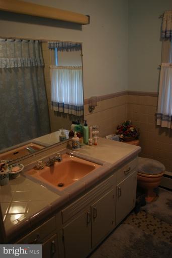 530 Forest View Road Linthicum Heights, MD 21090 - Photo 10 of 19 Bath
