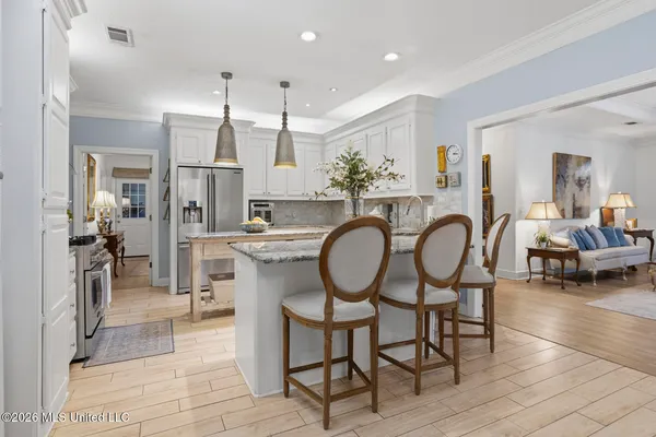 $419,900 | 402 Eastpointe Cove, Madison, MS 39110
