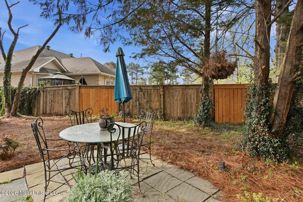 $419,900 | 402 Eastpointe Cove, Madison, MS 39110