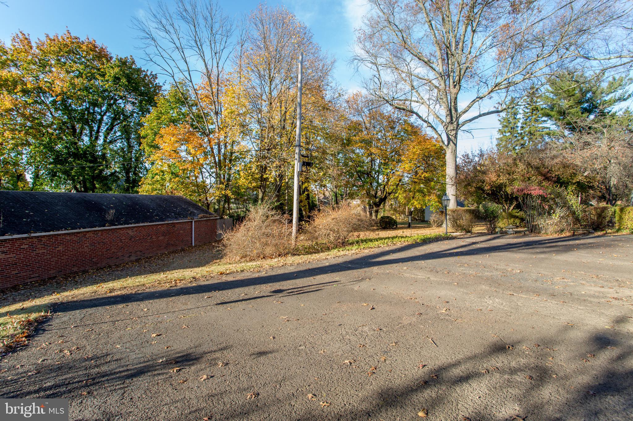 77 Davis Road Doylestown, PA 18901 - Photo 26 of 28