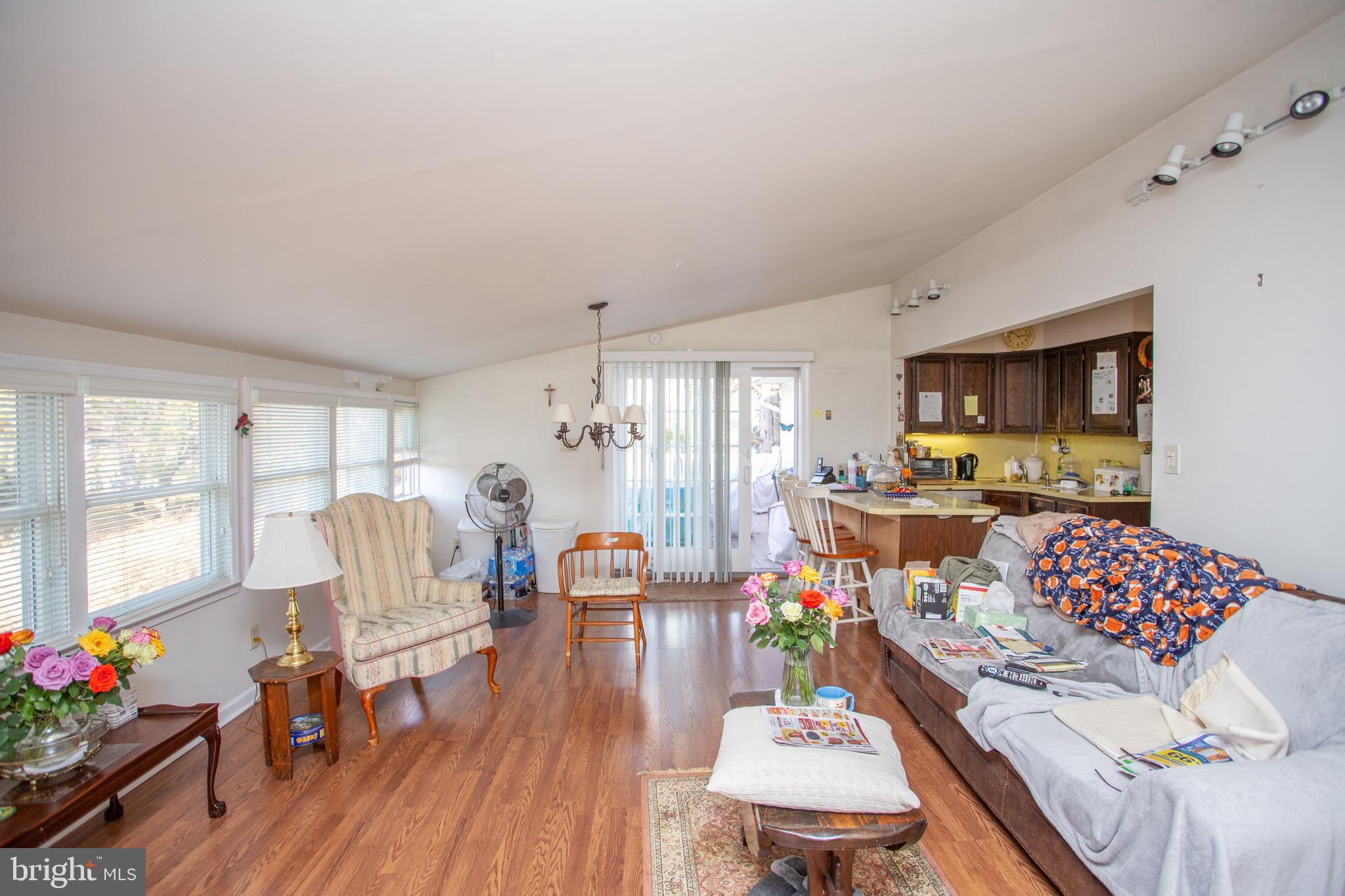 77 Davis Road Doylestown, PA 18901 - Photo 7 of 28