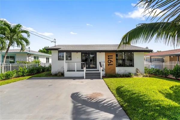 $3,400 | 1911 Southwest 57th Avenue, West Park, FL 33023
