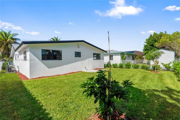 $3,400 | 1911 Southwest 57th Avenue, West Park, FL 33023
