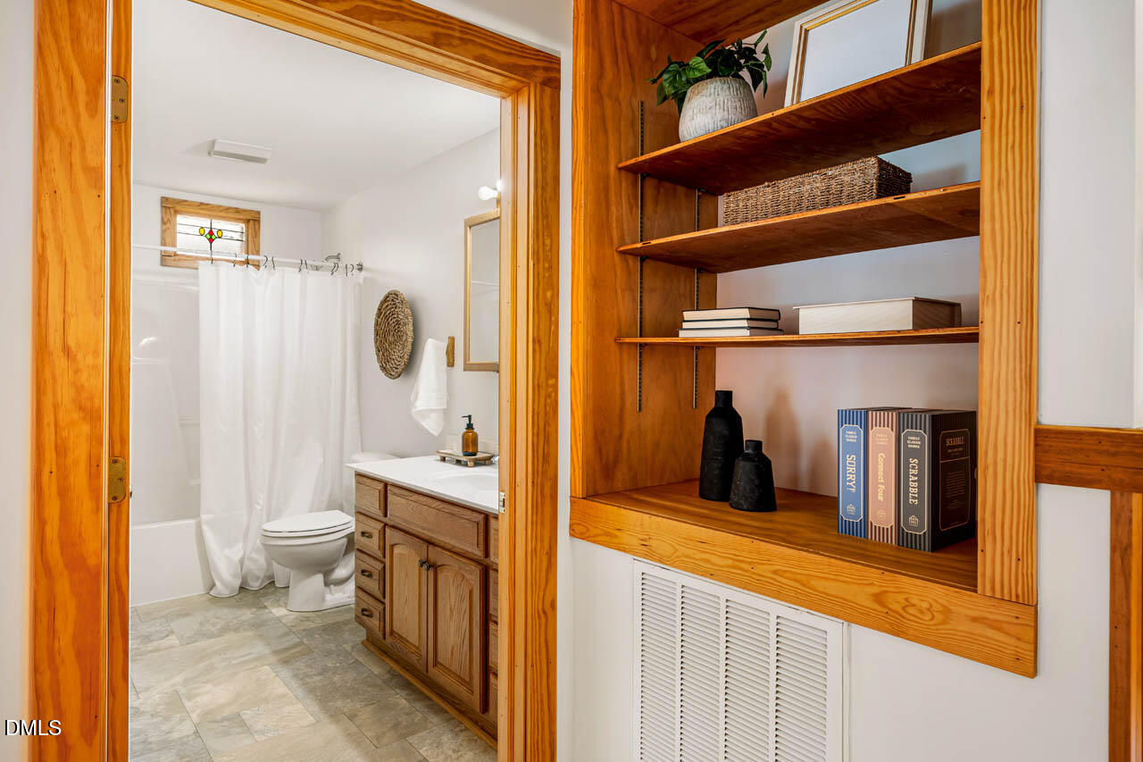 546 Oak Hill Road Pittsboro, NC 27312 - Photo 18 of 66 546OakHillRd-022