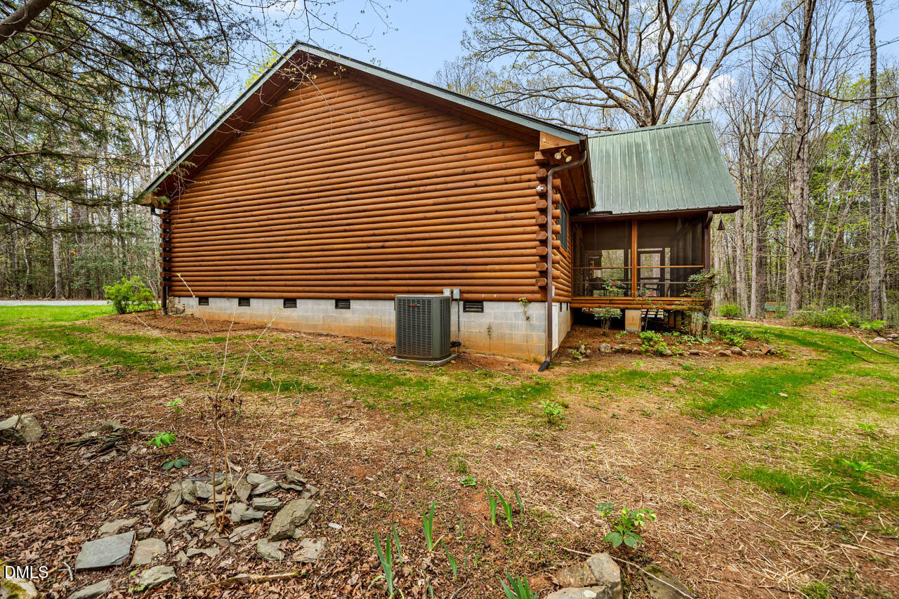 546 Oak Hill Road Pittsboro, NC 27312 - Photo 37 of 66 546OakHillRd-072
