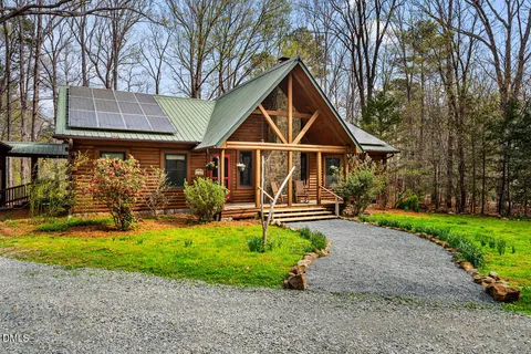 a view of entryway with a front door