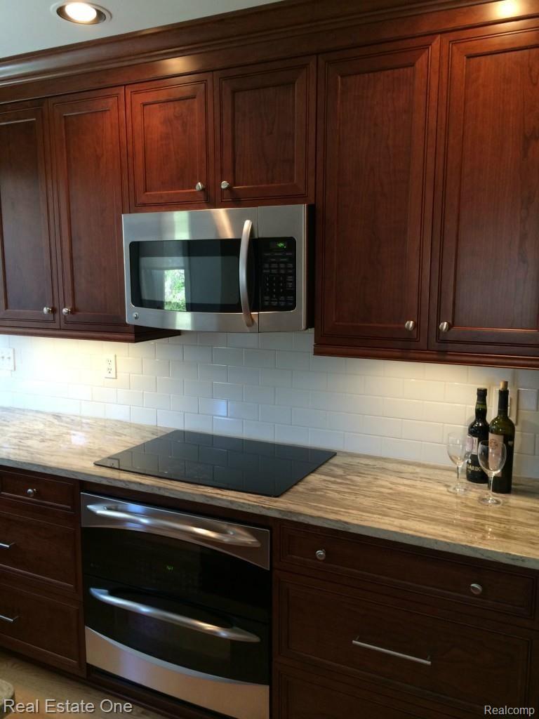 5946 Donaldson Road Troy, MI 48085 - Photo 17 of 53 IMG_4381.jpg
