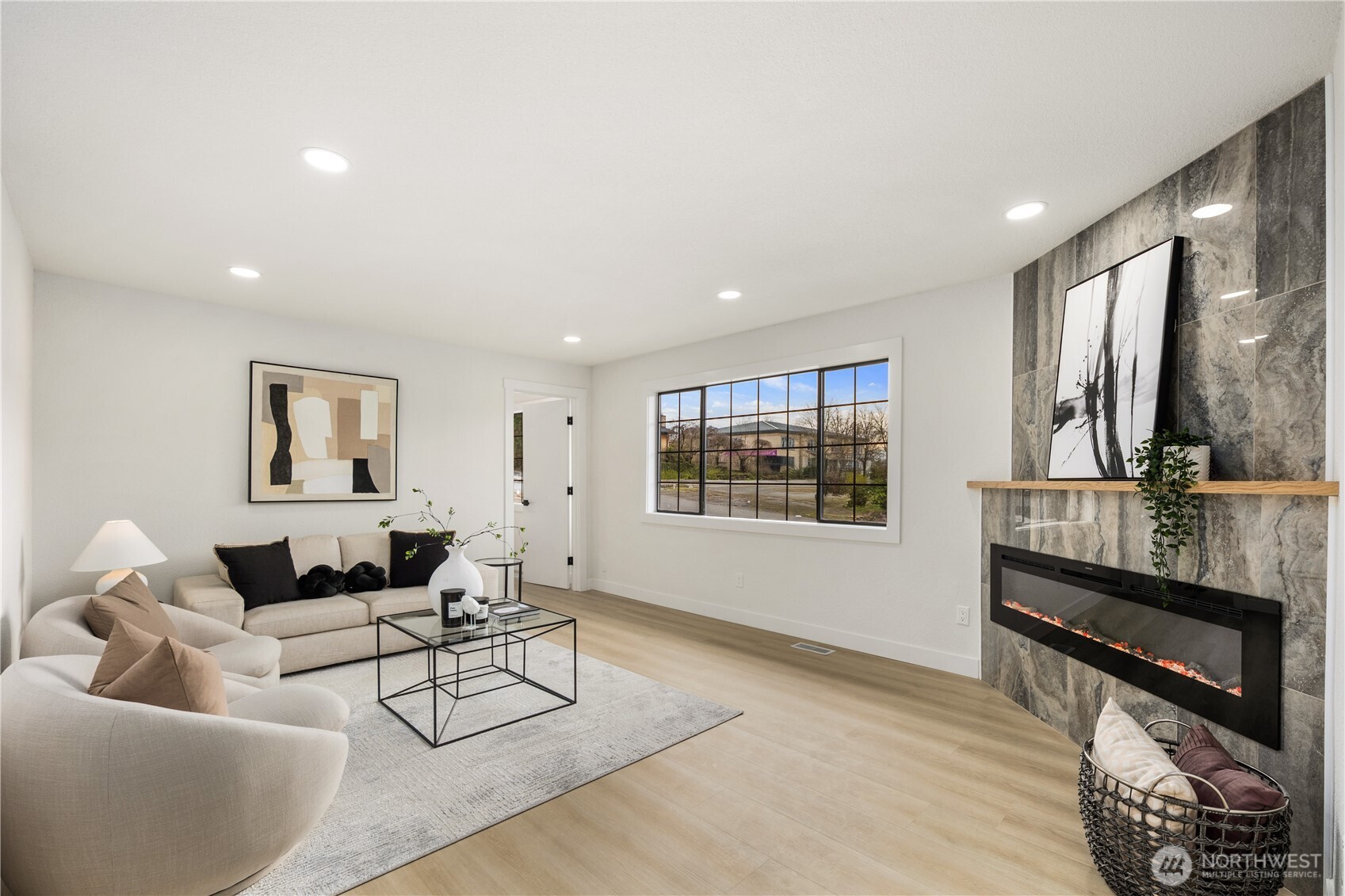 1717 Edmonds Avenue Northeast Renton, WA 98056 - Photo 11 of 32