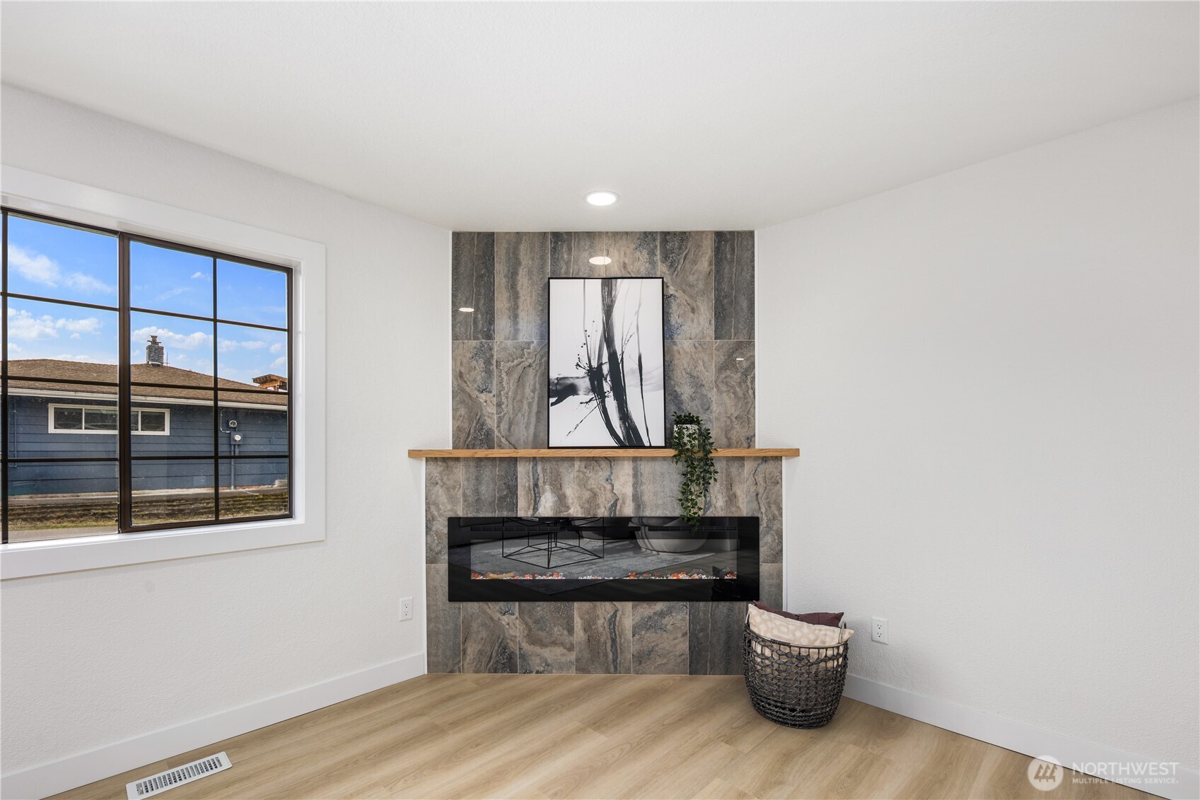 1717 Edmonds Avenue Northeast Renton, WA 98056 - Photo 13 of 32