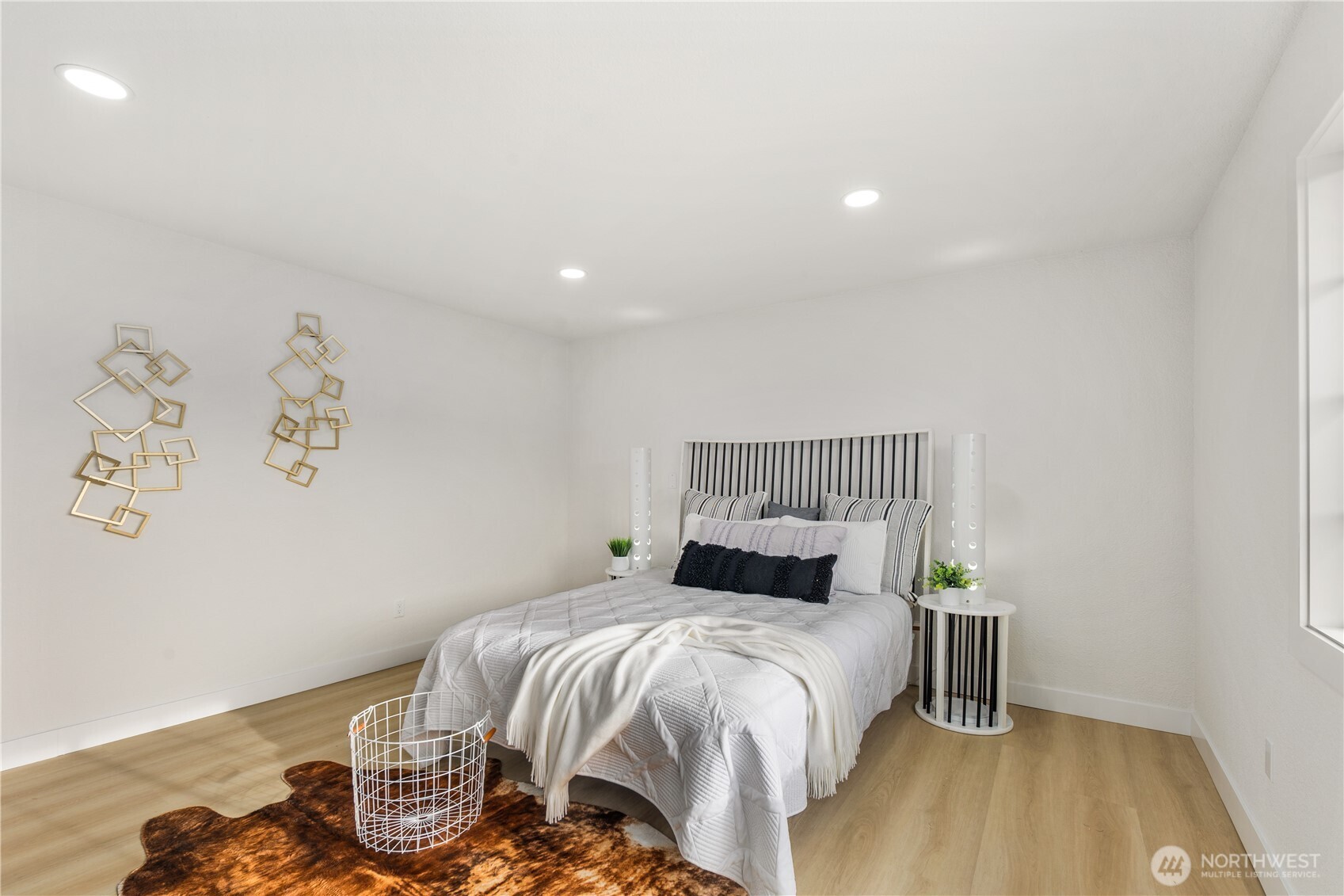 1717 Edmonds Avenue Northeast Renton, WA 98056 - Photo 18 of 32