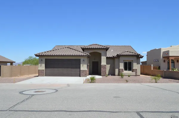 $324,900 | 27324 Ligurta Lane, Wellton, AZ 85356