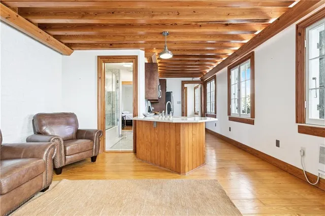 $1,550 | 1225 Chartres Street, Unit 14, New Orleans, LA 70116