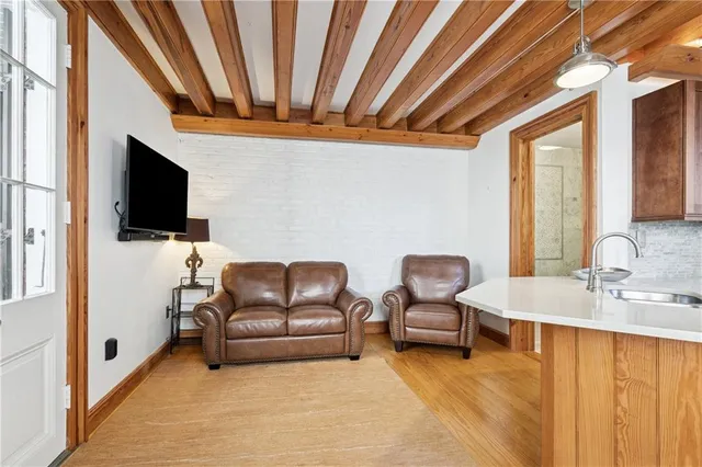 $1,550 | 1225 Chartres Street, Unit 14, New Orleans, LA 70116