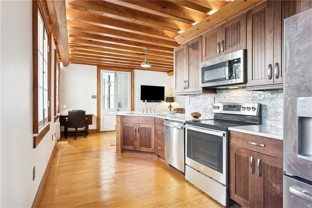 $1,550 | 1225 Chartres Street, Unit 14, New Orleans, LA 70116