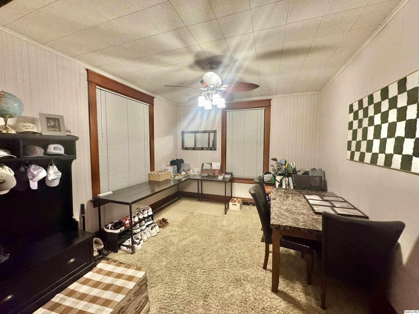 423 North 14th Street Quincy, IL 62301 - Photo 4 of 21 a view of a workspace with furniture
