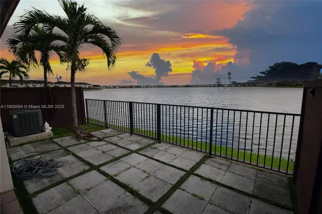 $640,000 | 15593 Northwest 91st Court, Miami Lakes, FL 33018