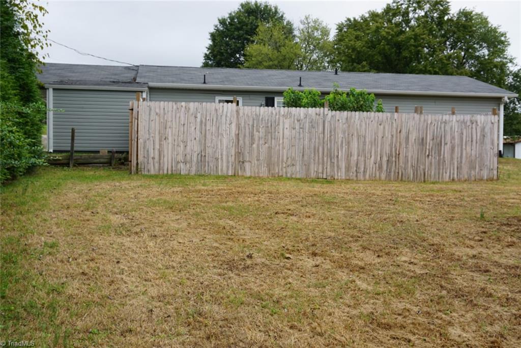 228 Coolidge Avenue Mount Airy, NC 27030 - Photo 25 of 30 Gallery Image 25