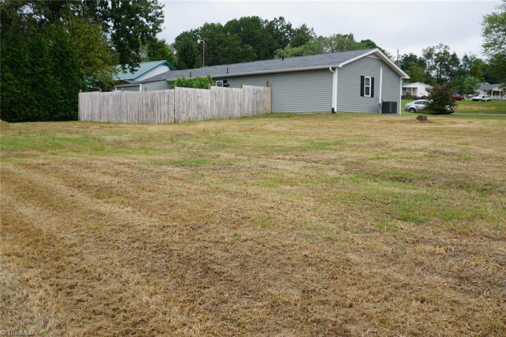 228 Coolidge Avenue Mount Airy, NC 27030 - Photo 26 of 30 Gallery Image 26