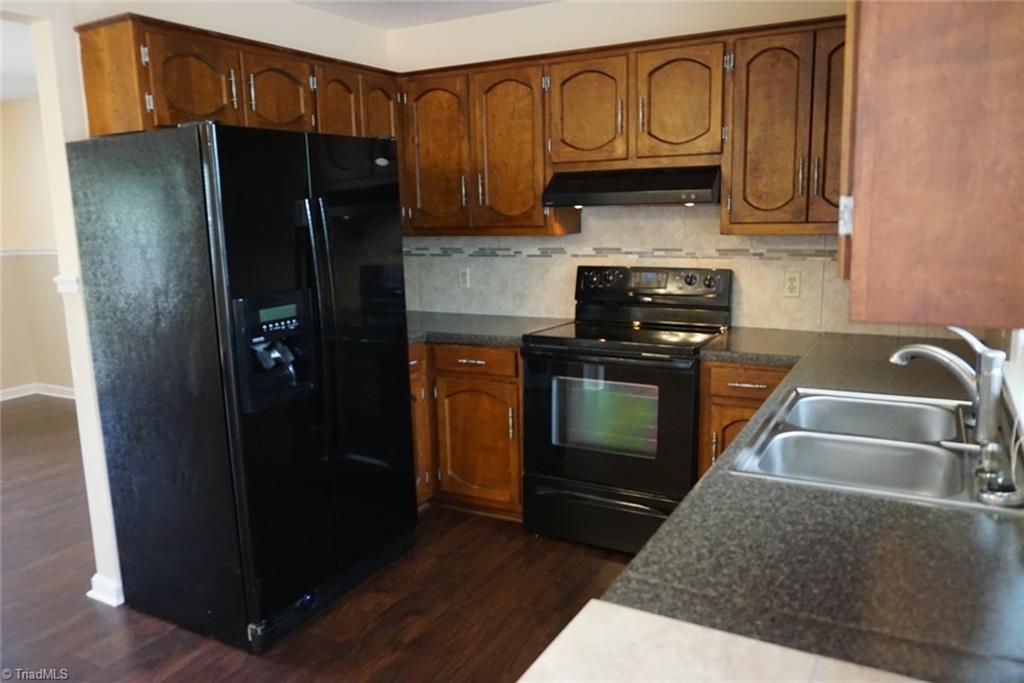 228 Coolidge Avenue Mount Airy, NC 27030 - Photo 7 of 30 Gallery Image 7