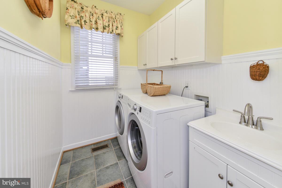 1322 Red Hawk Circle Reston, VA 20194 - Photo 12 of 26 Interior (General)